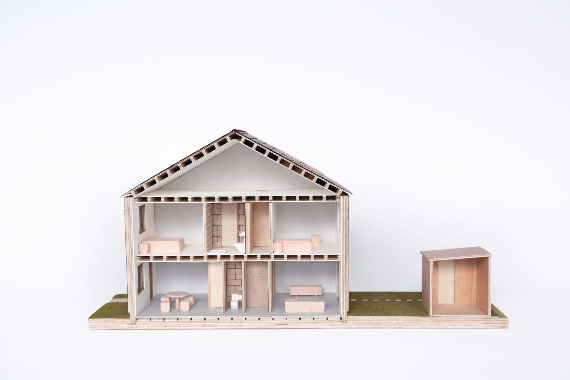 Straight-on section through the ridge of the house
