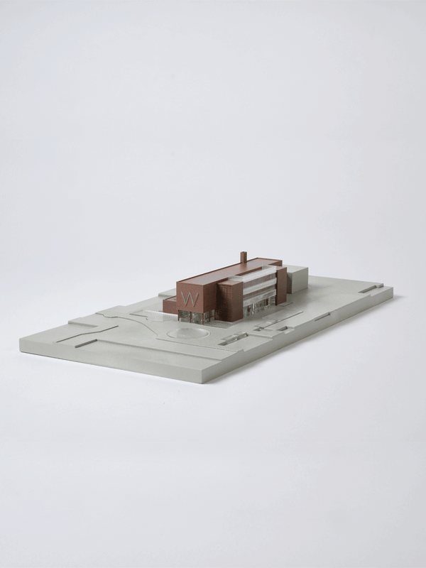 Animated view of the Station Wildeman model on its pale grey base